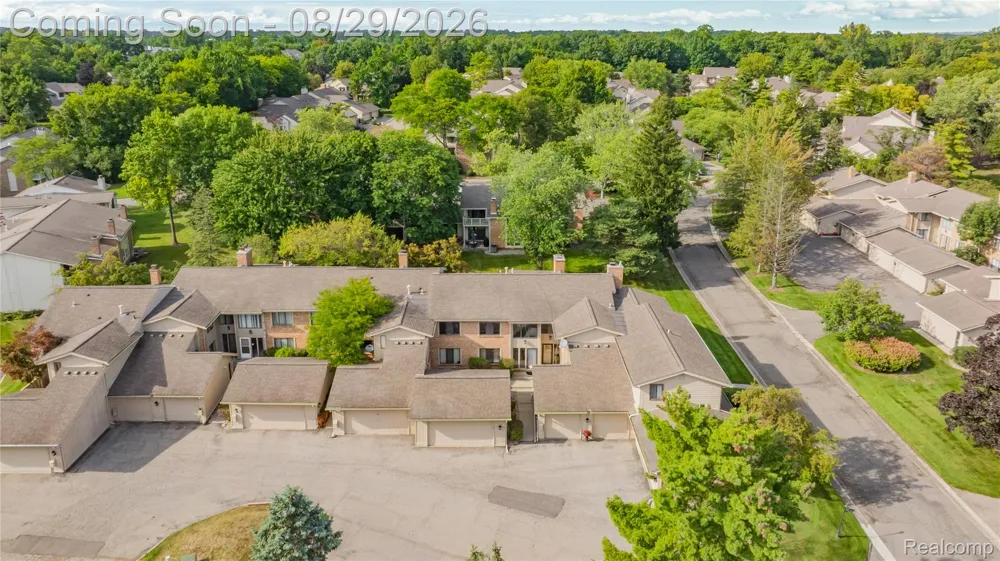 7104 Pebble Park Drive West Bloomfield Charter Township, MI 48322