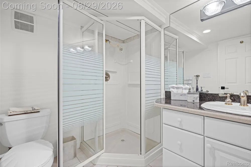 7104 Pebble Park Drive West Bloomfield Charter Township, MI 48322