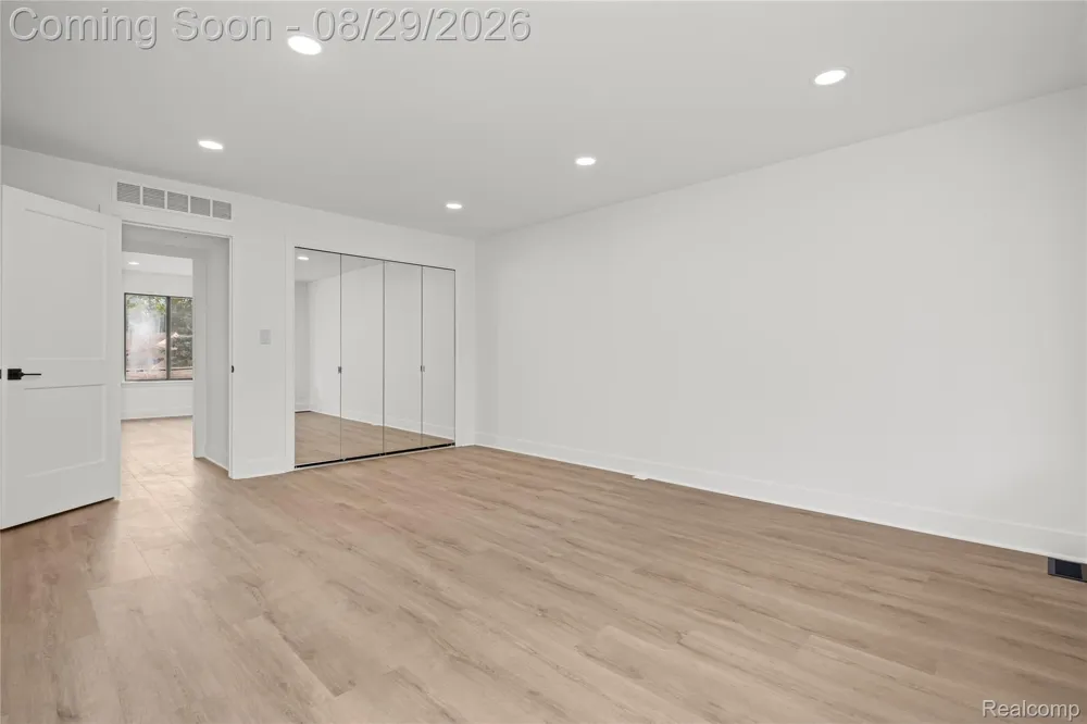 7104 Pebble Park Drive West Bloomfield Charter Township, MI 48322