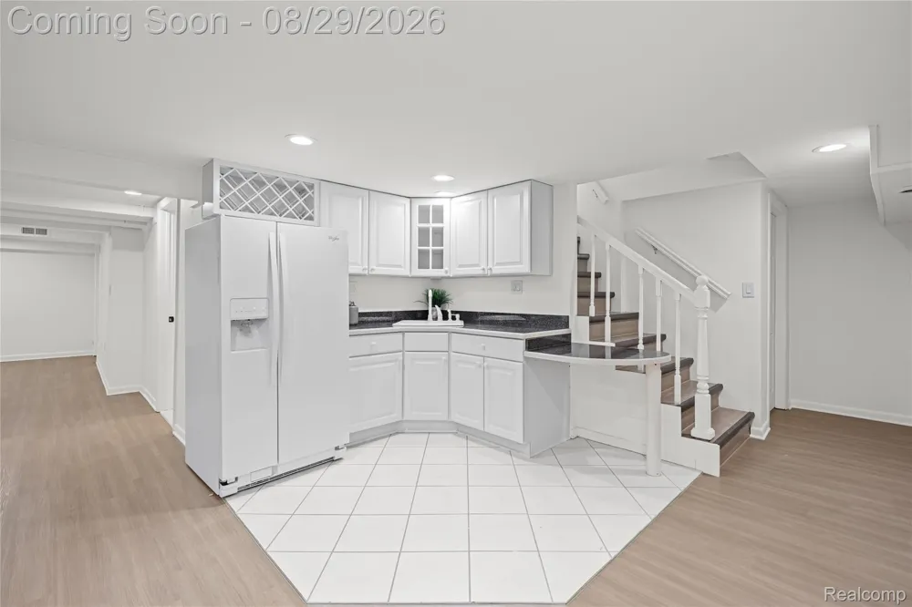 7104 Pebble Park Drive West Bloomfield Charter Township, MI 48322