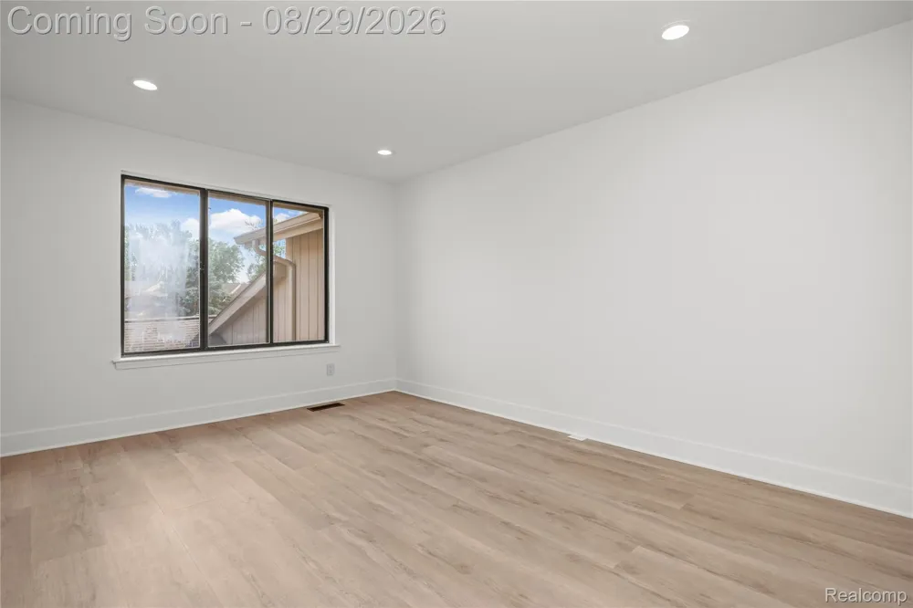 7104 Pebble Park Drive West Bloomfield Charter Township, MI 48322