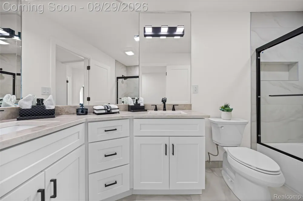 7104 Pebble Park Drive West Bloomfield Charter Township, MI 48322