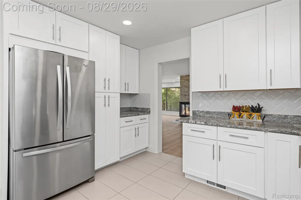 7104 Pebble Park Drive West Bloomfield Charter Township, MI 48322
