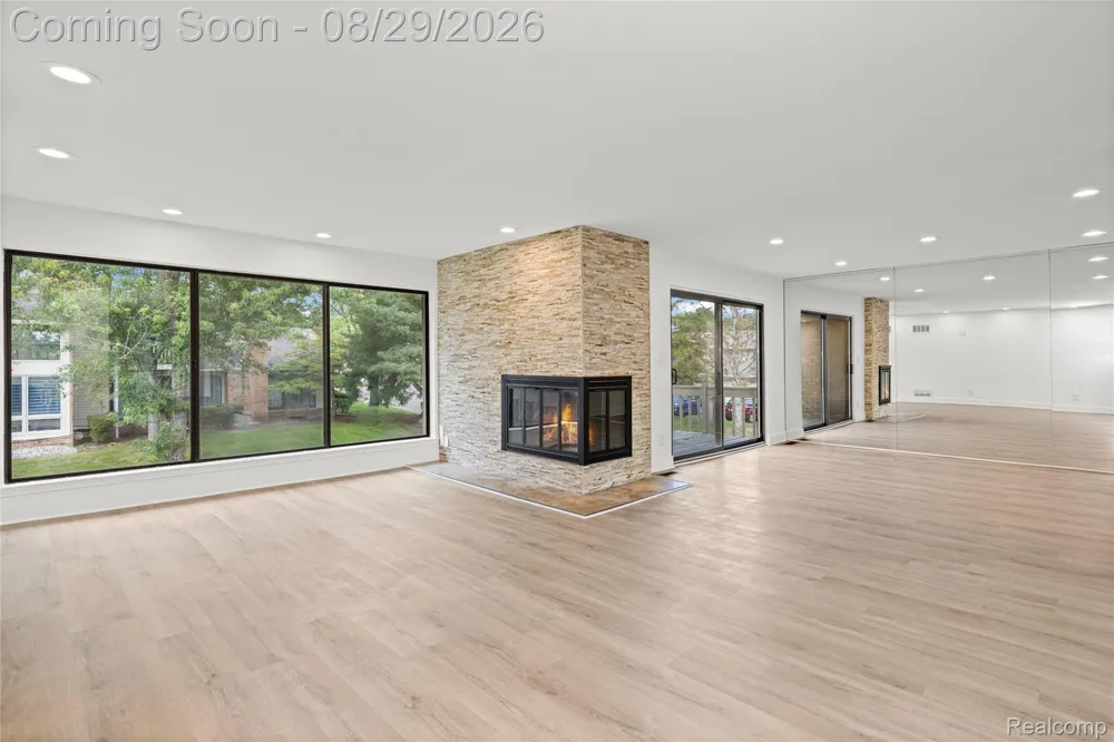 7104 Pebble Park Drive West Bloomfield Charter Township, MI 48322