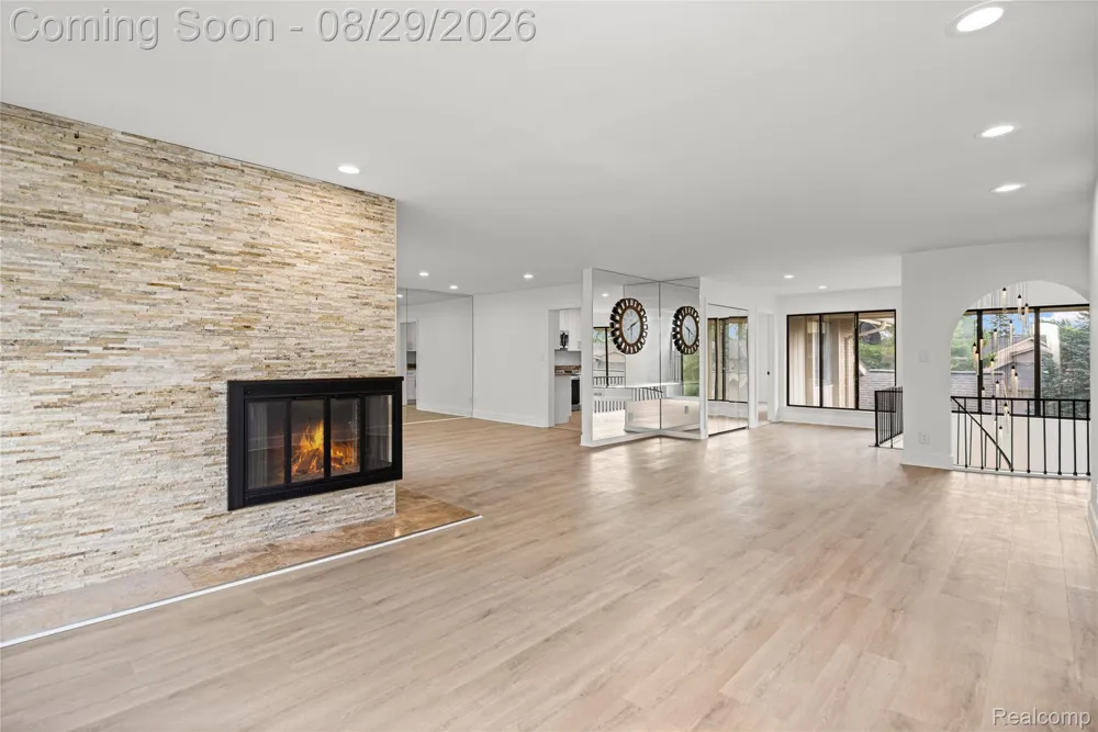 7104 Pebble Park Drive West Bloomfield Charter Township, MI 48322