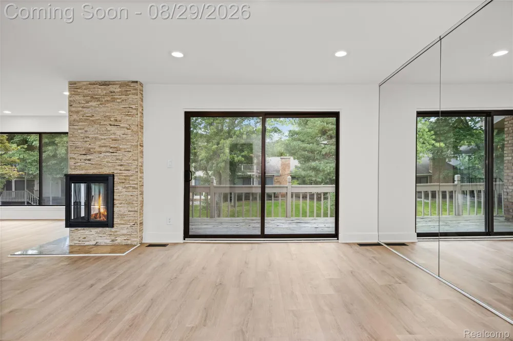7104 Pebble Park Drive West Bloomfield Charter Township, MI 48322