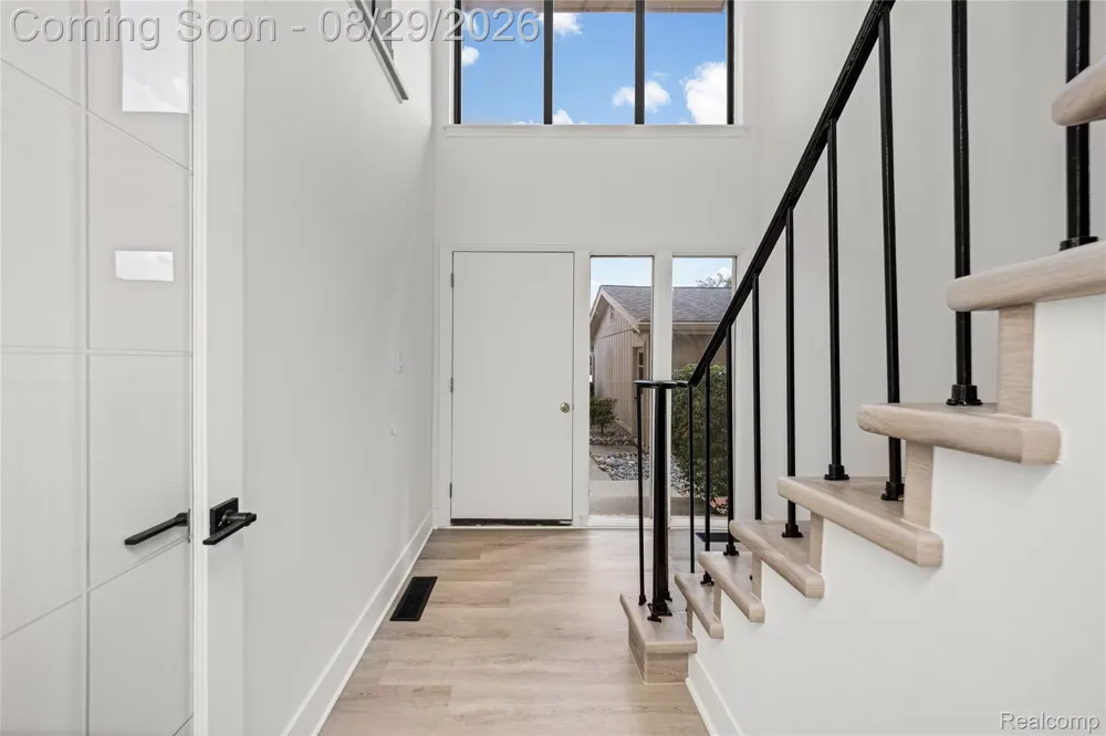 7104 Pebble Park Drive West Bloomfield Charter Township, MI 48322