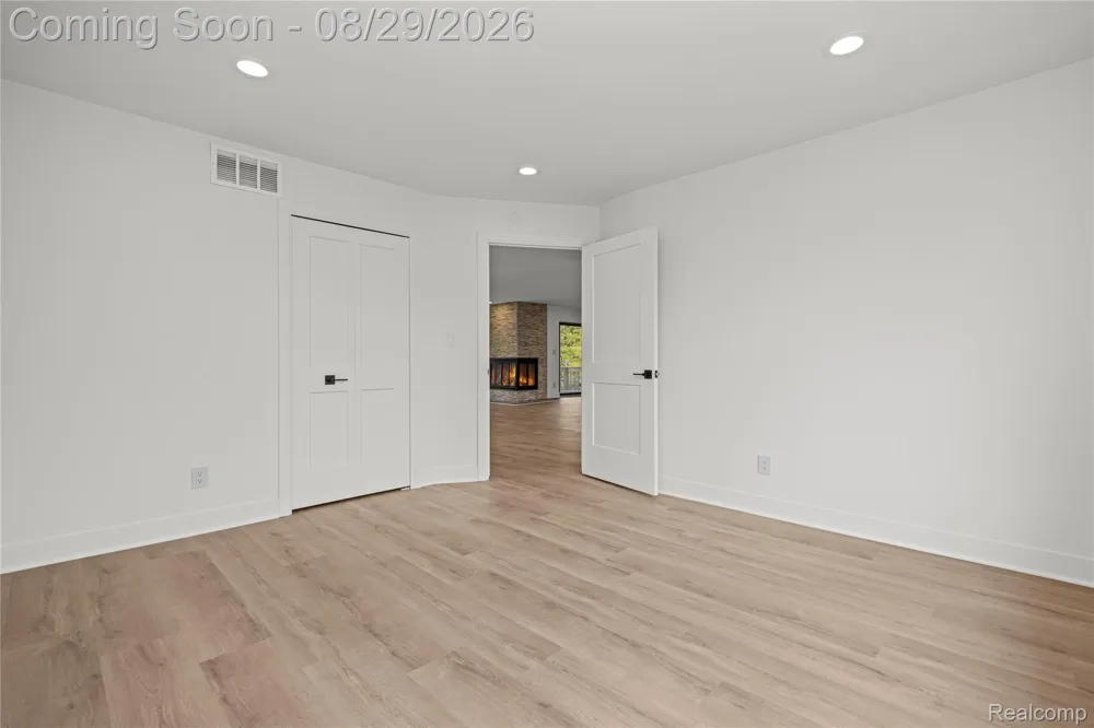 7104 Pebble Park Drive West Bloomfield Charter Township, MI 48322