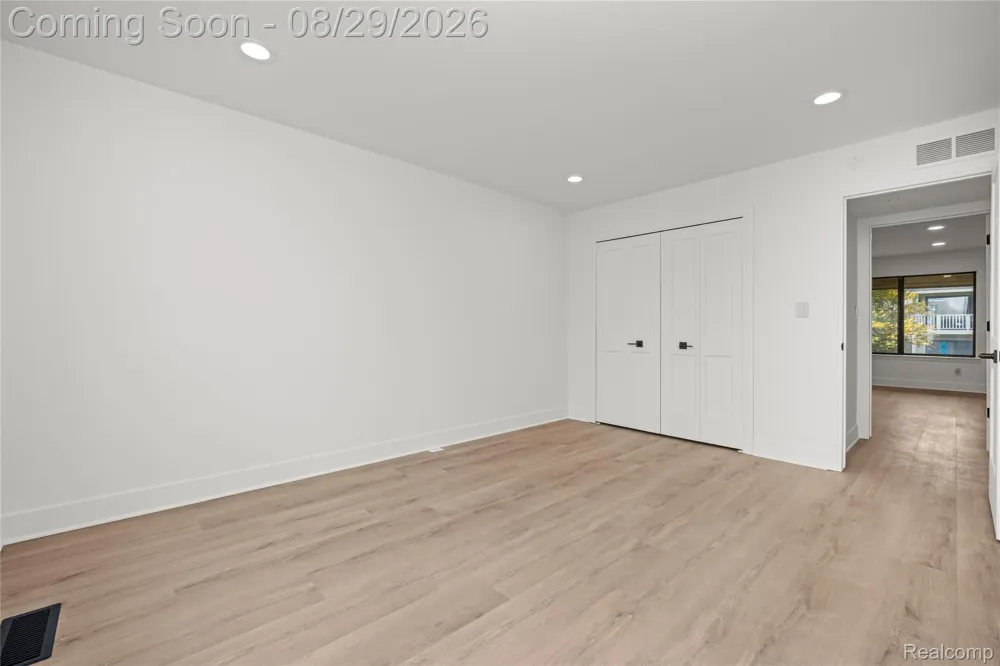 7104 Pebble Park Drive West Bloomfield Charter Township, MI 48322
