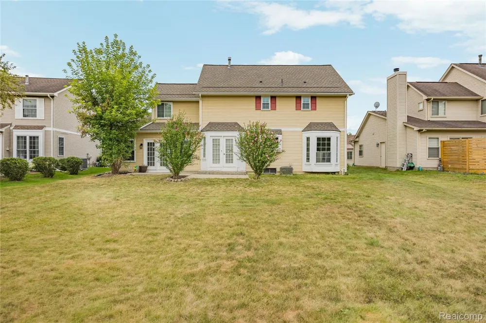 47197 Scarlet Drive S Novi City, MI 48374