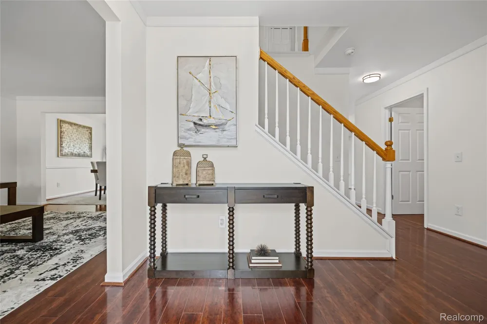 47197 Scarlet Drive S Novi City, MI 48374
