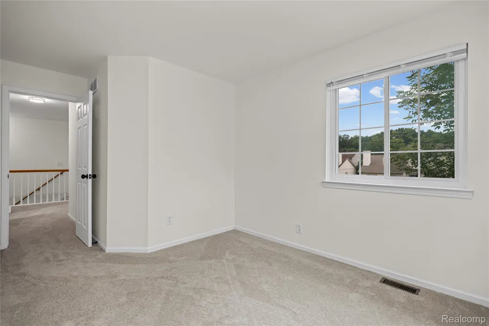 47197 Scarlet Drive S Novi City, MI 48374