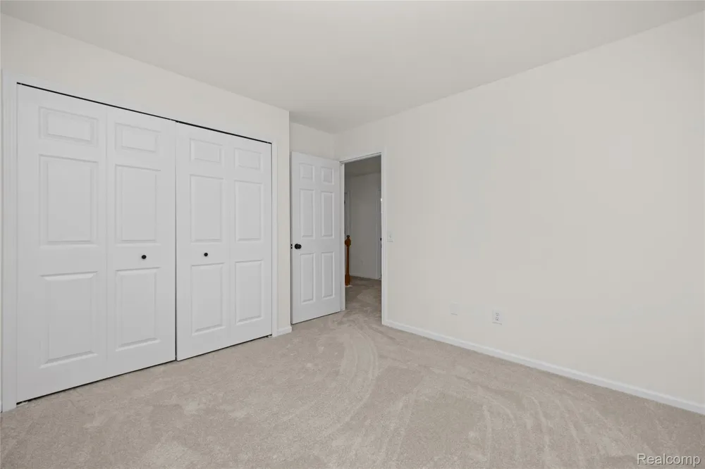 47197 Scarlet Drive S Novi City, MI 48374