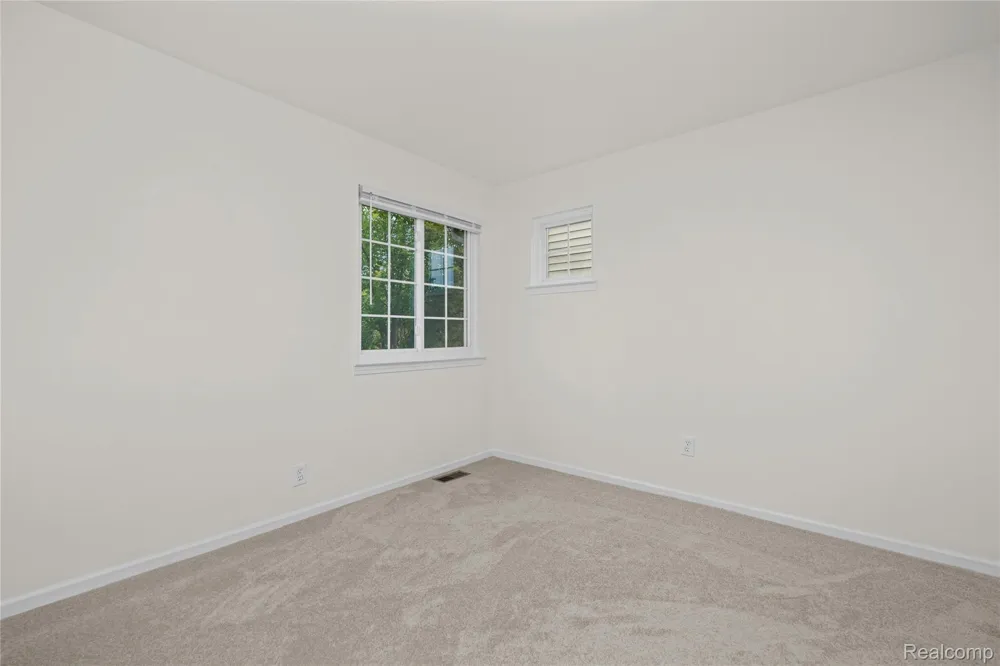 47197 Scarlet Drive S Novi City, MI 48374
