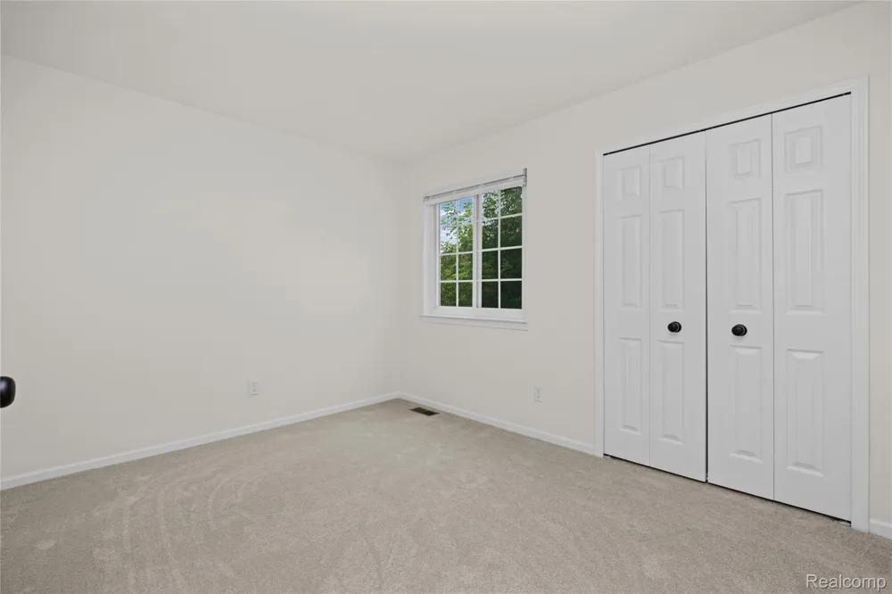 47197 Scarlet Drive S Novi City, MI 48374