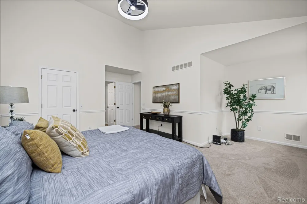 47197 Scarlet Drive S Novi City, MI 48374