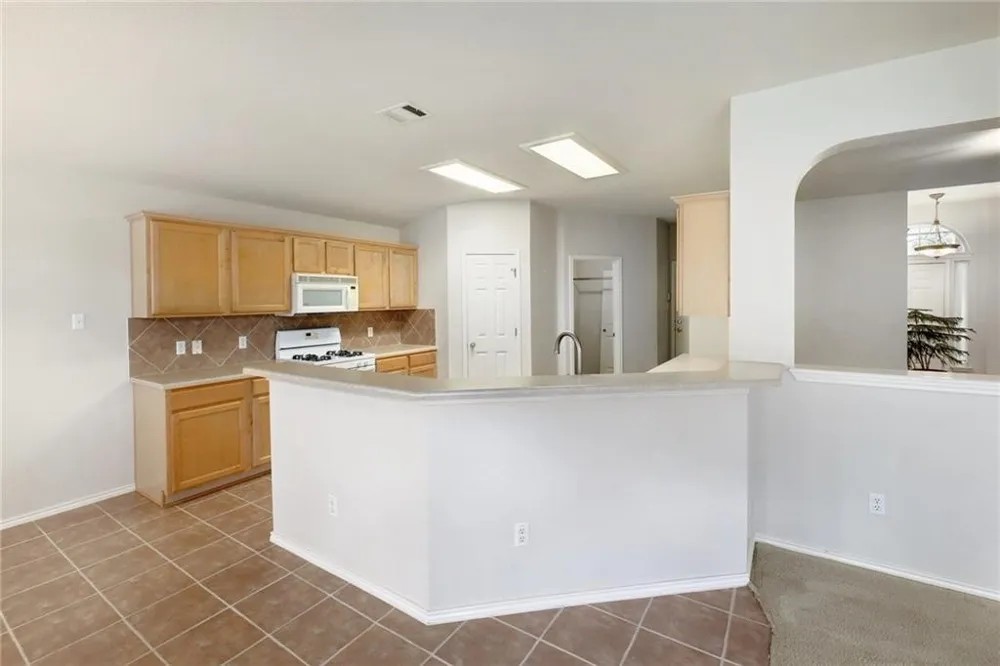 3669 Nolan Ryan Round Rock, TX 78665
