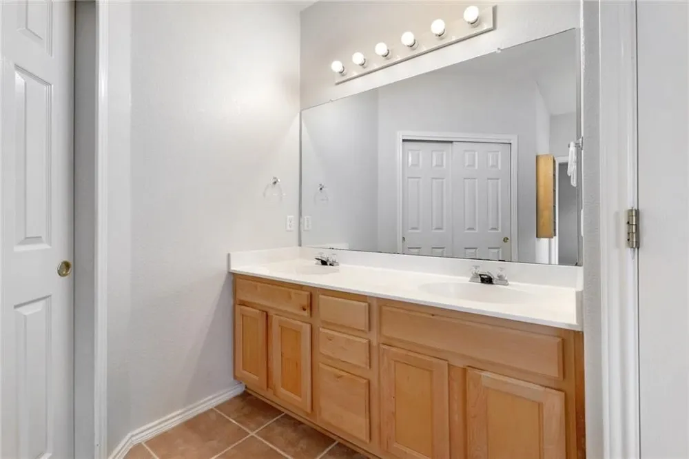 3669 Nolan Ryan Round Rock, TX 78665