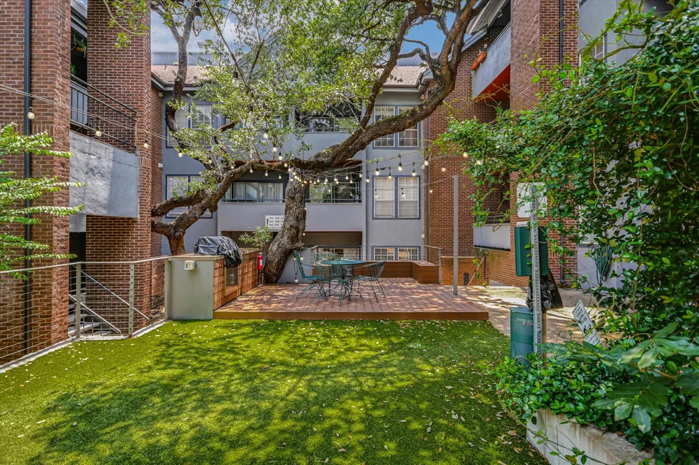 700 S 1ST STREET #103 Austin, TX 78704
