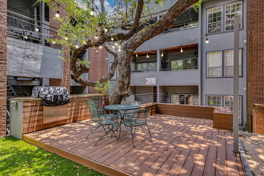700 S 1ST STREET #103 Austin, TX 78704