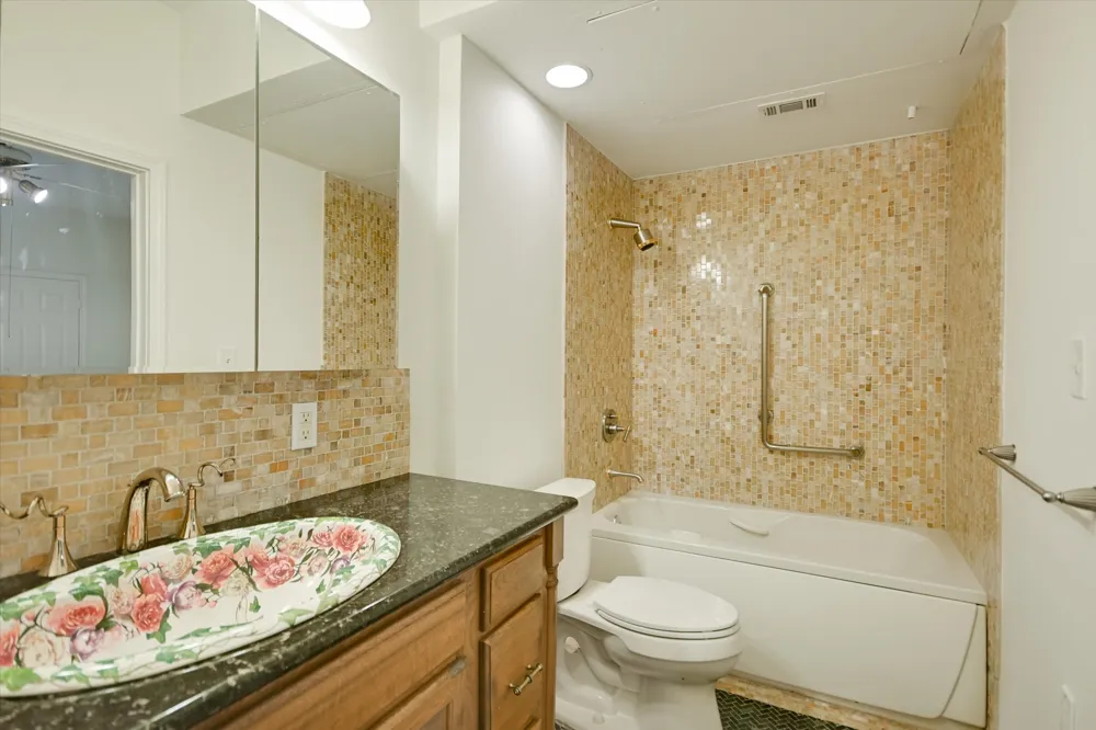 700 S 1ST STREET #103 Austin, TX 78704