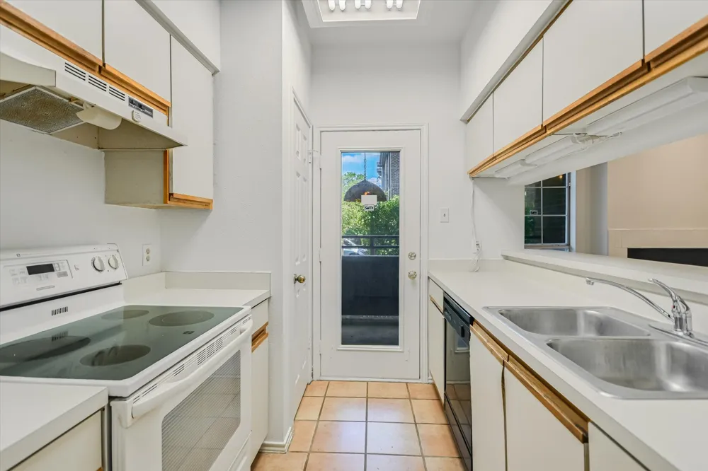 700 S 1ST STREET #103 Austin, TX 78704