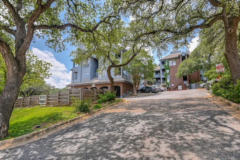 700 S 1ST STREET #103 Austin, TX 78704