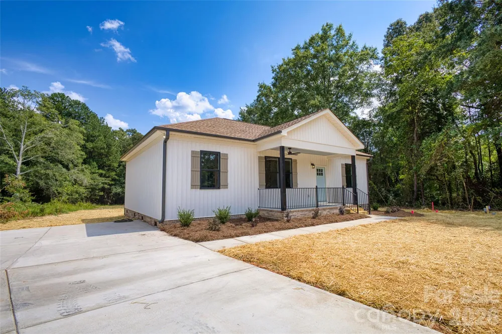 4700 Harmony Church Road Edgemoor, SC 29712
