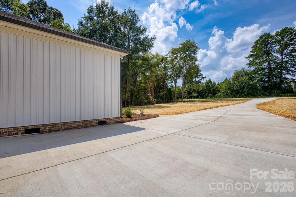 4700 Harmony Church Road Edgemoor, SC 29712