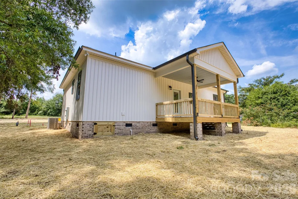4700 Harmony Church Road Edgemoor, SC 29712
