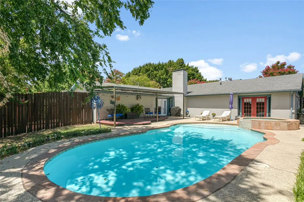 12326 Cedar Bend Drive Dallas, TX 75244