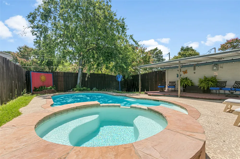 12326 Cedar Bend Drive Dallas, TX 75244
