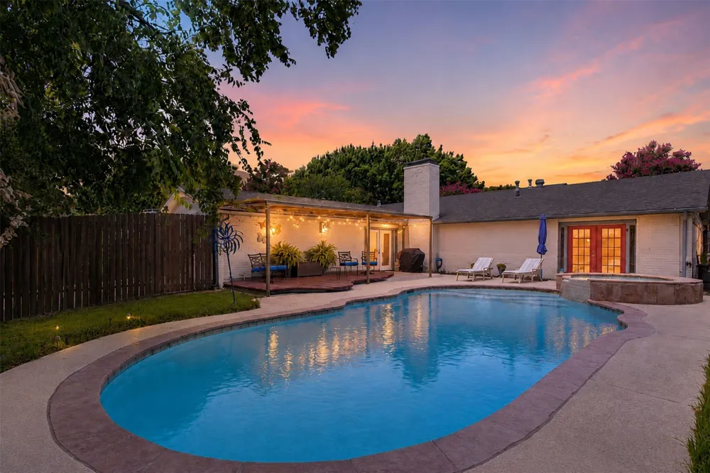 12326 Cedar Bend Drive Dallas, TX 75244