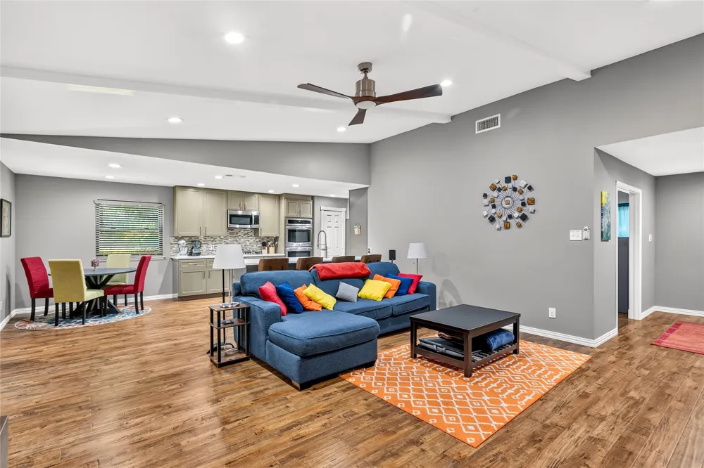 12326 Cedar Bend Drive Dallas, TX 75244