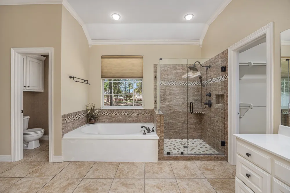 17820 Oak Forest Drive Flint, TX 75762