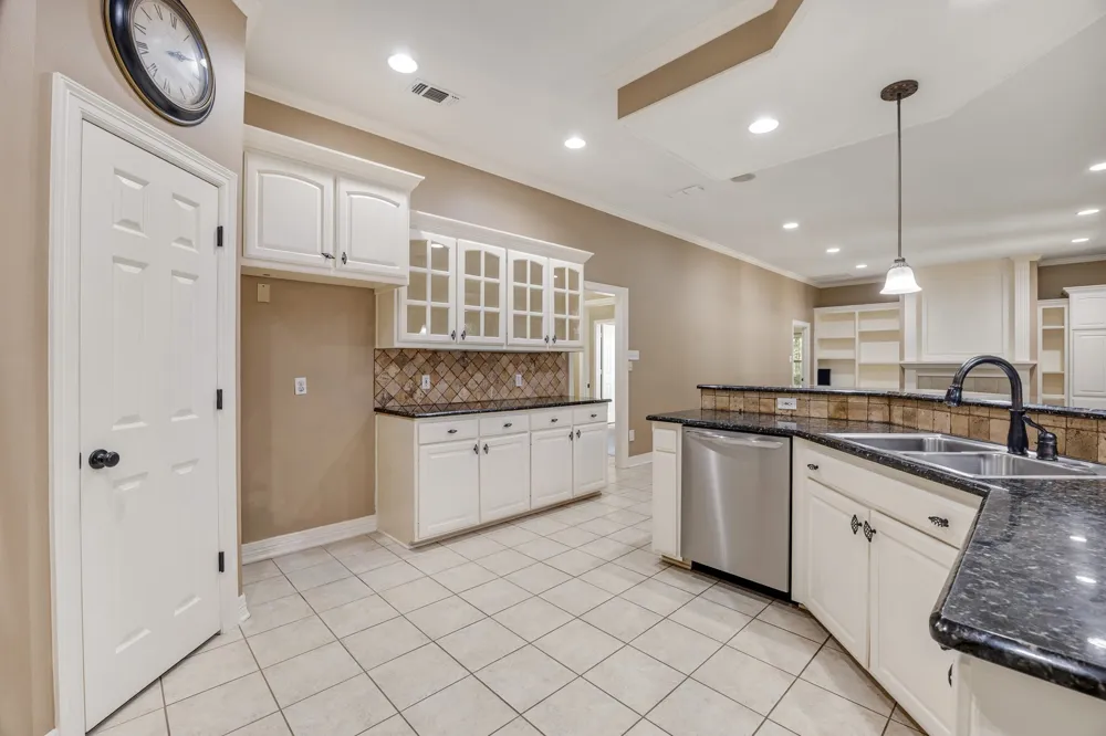 17820 Oak Forest Drive Flint, TX 75762