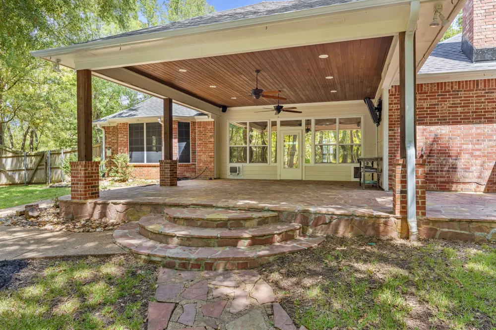 17820 Oak Forest Drive Flint, TX 75762