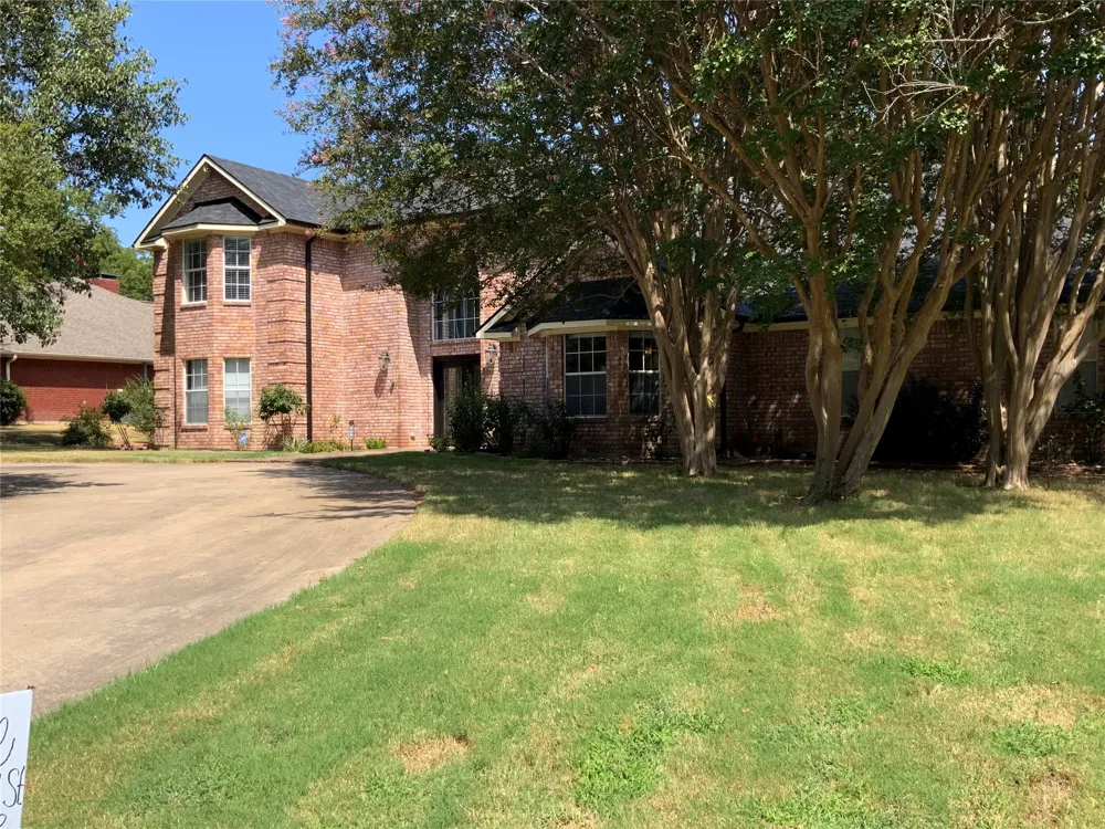 2020 Arbor Bend Street Bonham, TX 75418