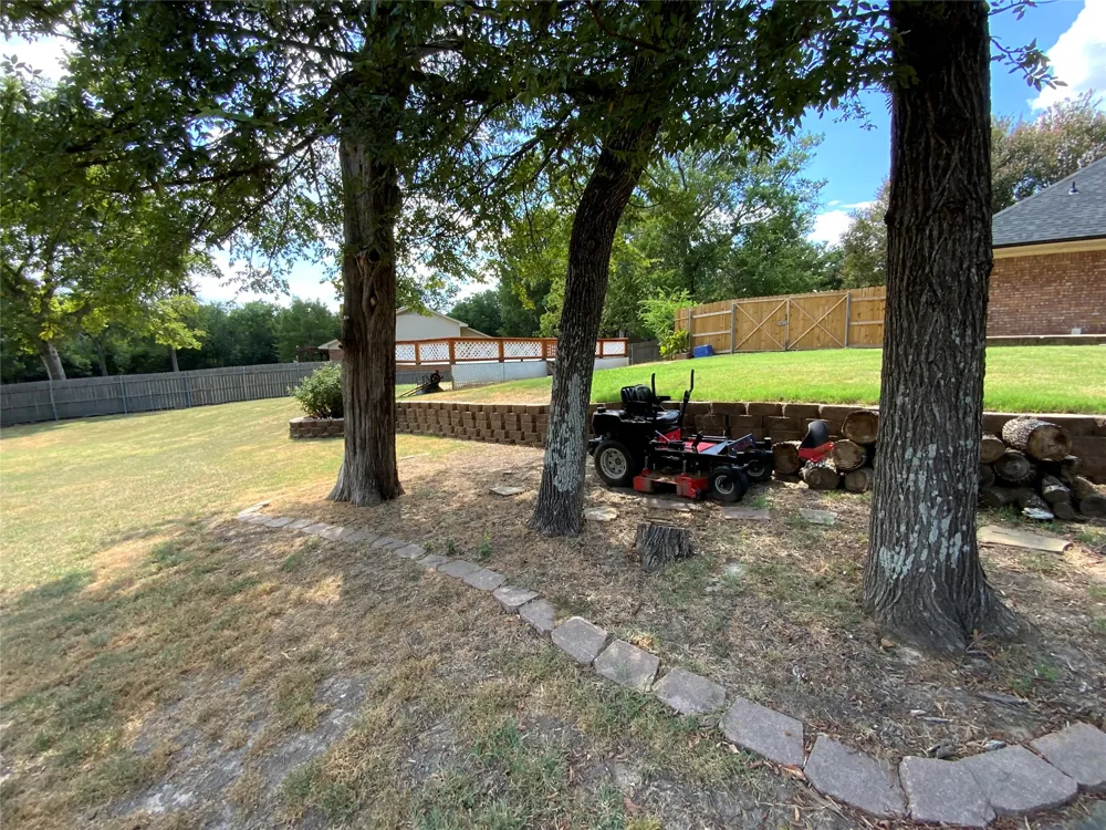 2020 Arbor Bend Street Bonham, TX 75418
