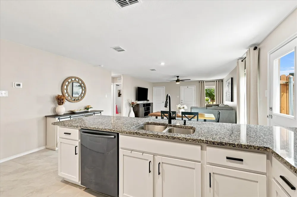 11741 Marcellus Way Justin, TX 76247