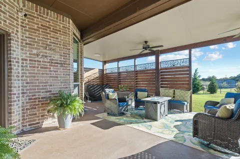 104 Carls Court