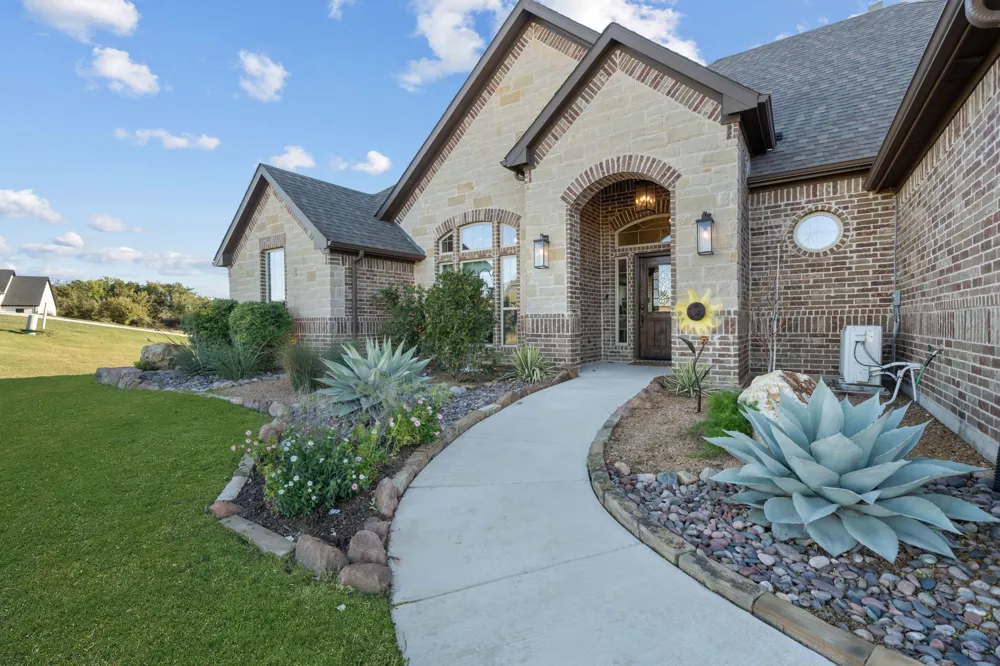 104 Carls Court Boyd, TX 76023