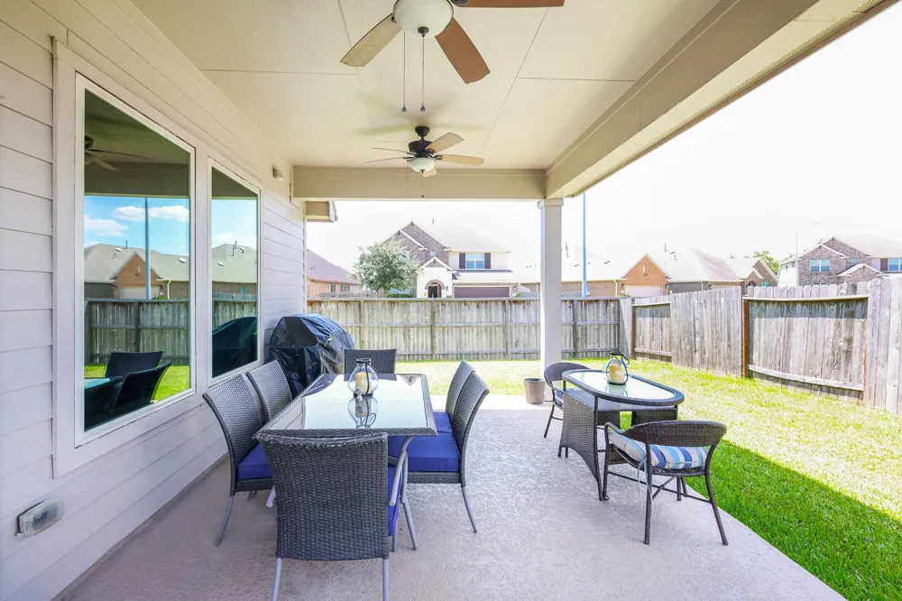 450 Beach Rose Crossing Crosby, TX 77532