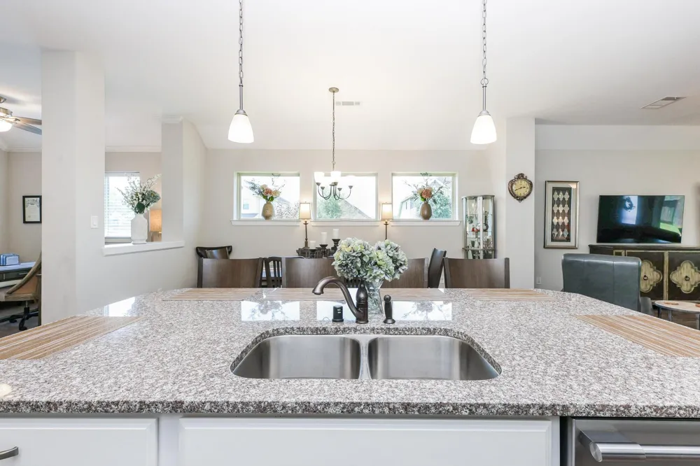 450 Beach Rose Crossing Crosby, TX 77532