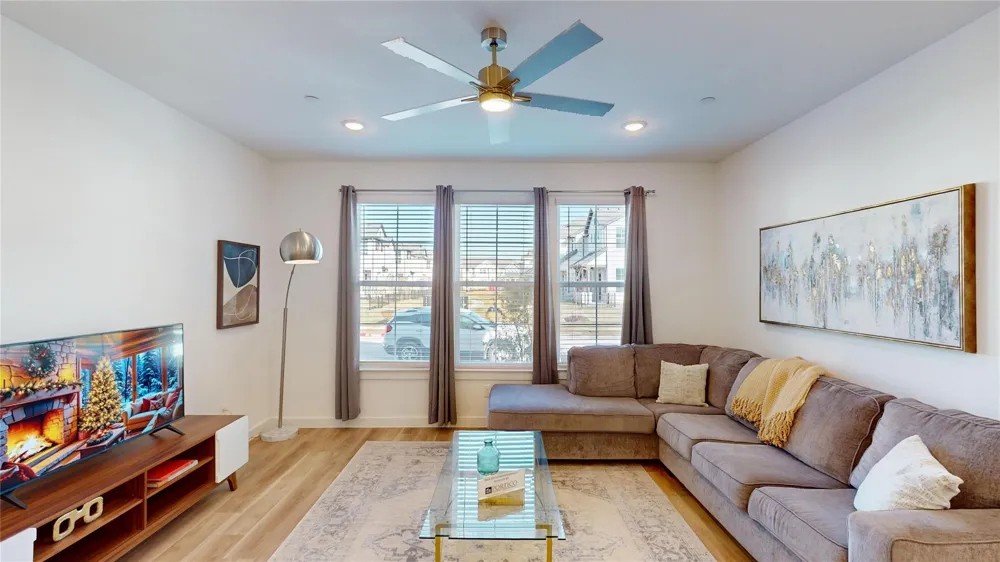 4117 Floyd Alley Grand Prairie, TX 75052