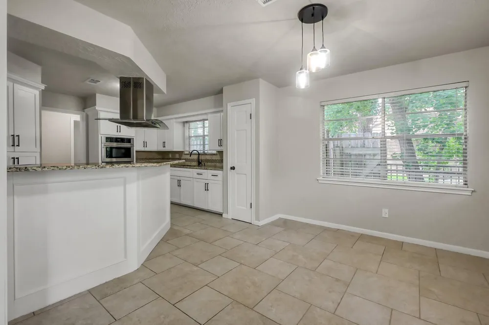 88 April Wind Drive S Conroe, TX 77356