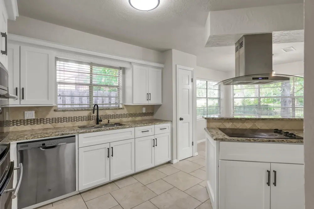 88 April Wind Drive S Conroe, TX 77356