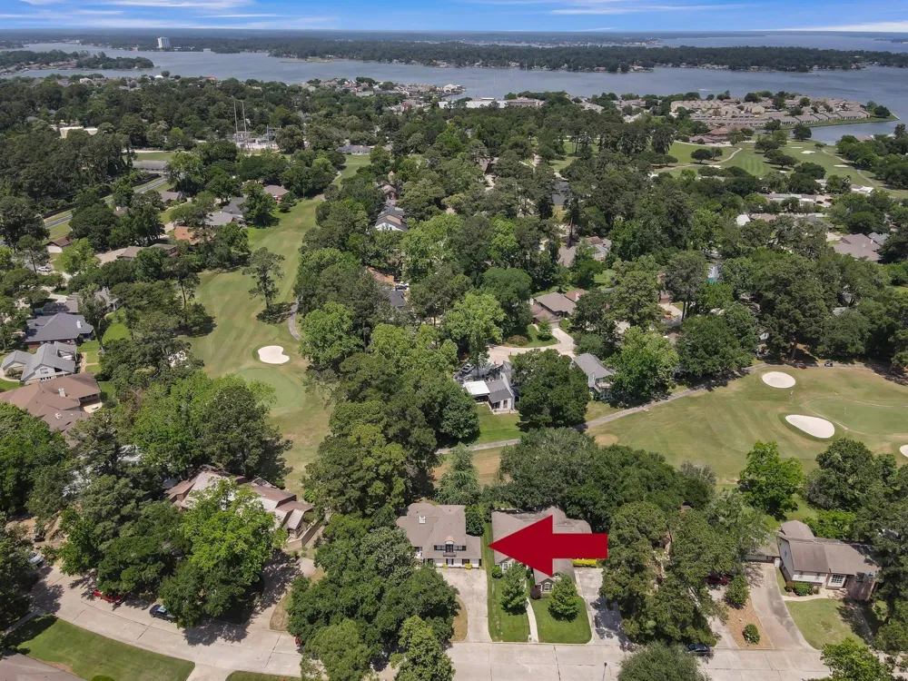 88 April Wind Drive S Conroe, TX 77356