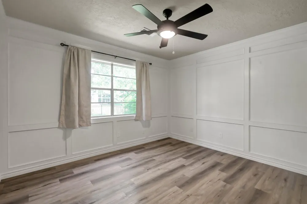 88 April Wind Drive S Conroe, TX 77356