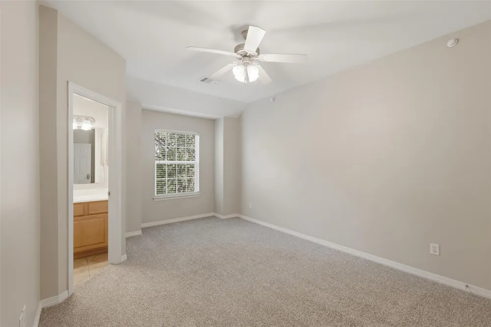 305 Holleman Drive E #1004 College Station, TX 77840